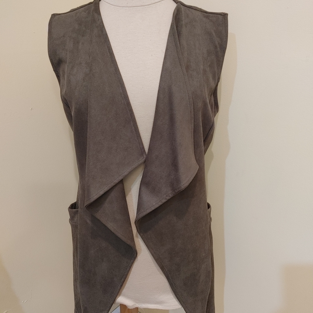 Artex Fashions Sleeveless Cardigan Sweater olive green‎ size Large